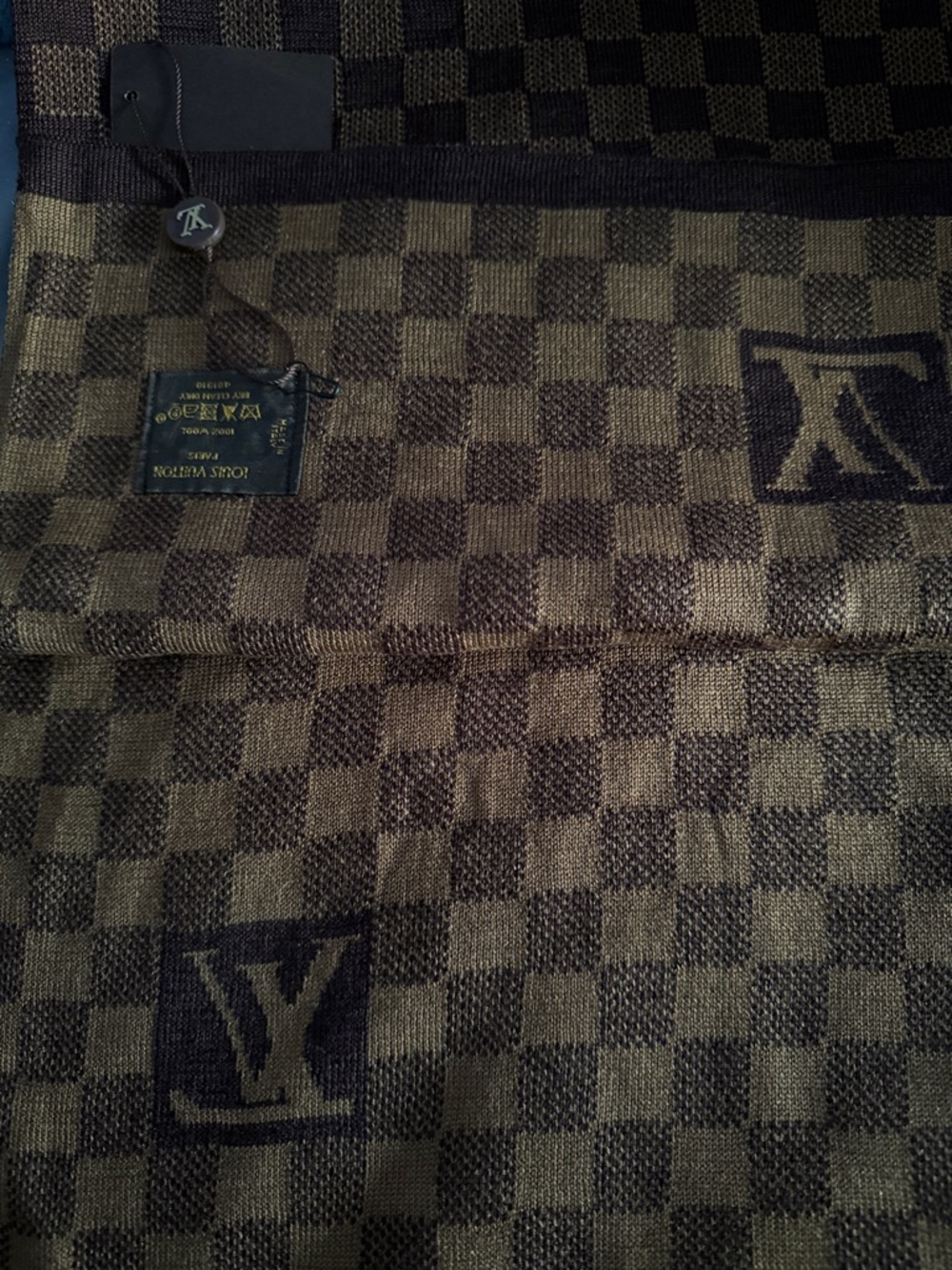 Louis Vuitton Brown Checker Knit Beanie and Scarf Set - Picture 3 of 6